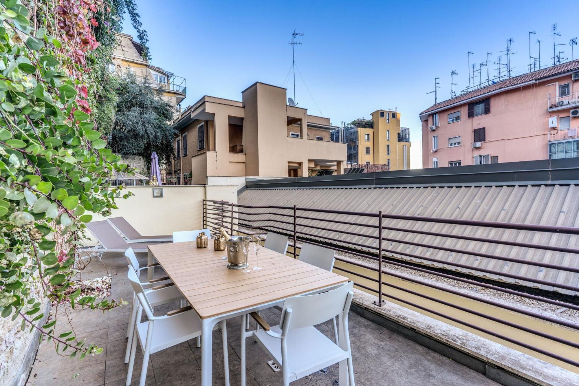 The Loft Trastevere Apartment